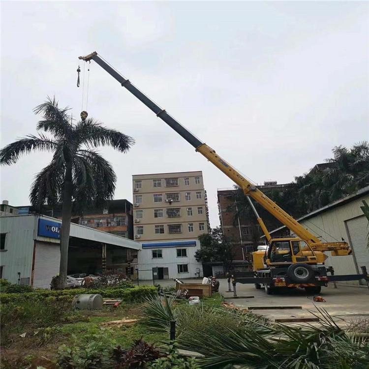 新蔡12吨吊车出租一天的收费标准是什么