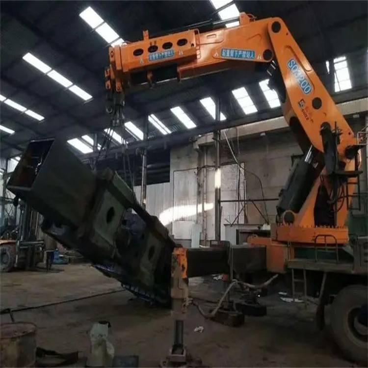 新蔡130吨折臂吊车出租吊机租赁附近电话